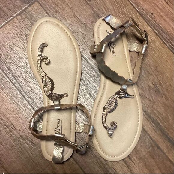 New‎ Lucky Brand Flat Seahorse Sandals Metallic 7.5 / 37.5 Gold - Picture 3 of 10